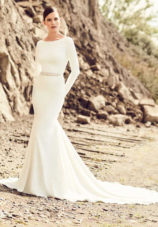 Bridal Trends – Long Sleeve Gowns